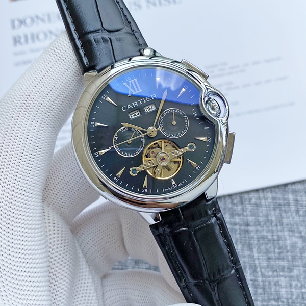 ブランド時計背面デザイン